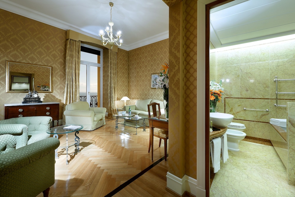 Suite, Sea View thumbnail 5