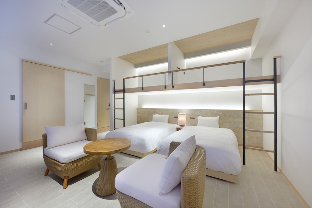 Standard Twin Room, Non Smoking, Sea View, Shower Room Only
