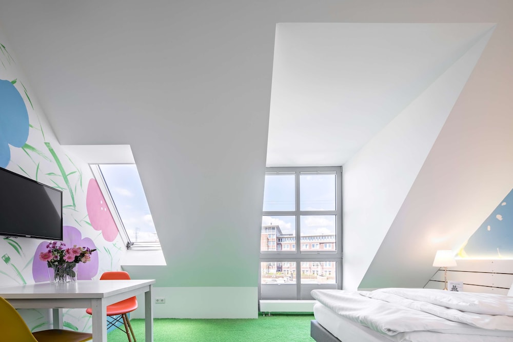 Budget Double Room photo 3