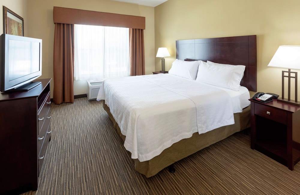 Suite, Accessible, Bathtub (Mobility & Hearing) - Photo 3