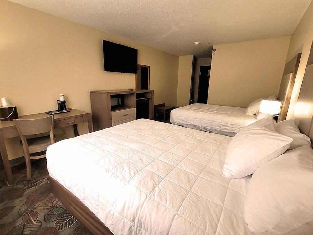 Room, 2 Queen Beds (Stardust) photo 3