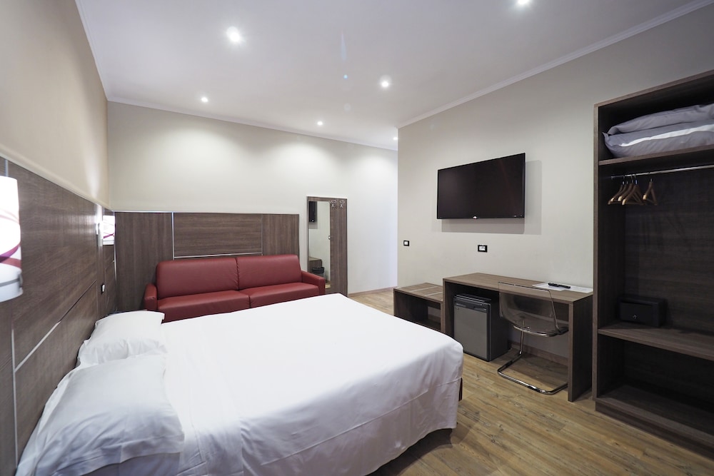 Standard Double Room photo 2