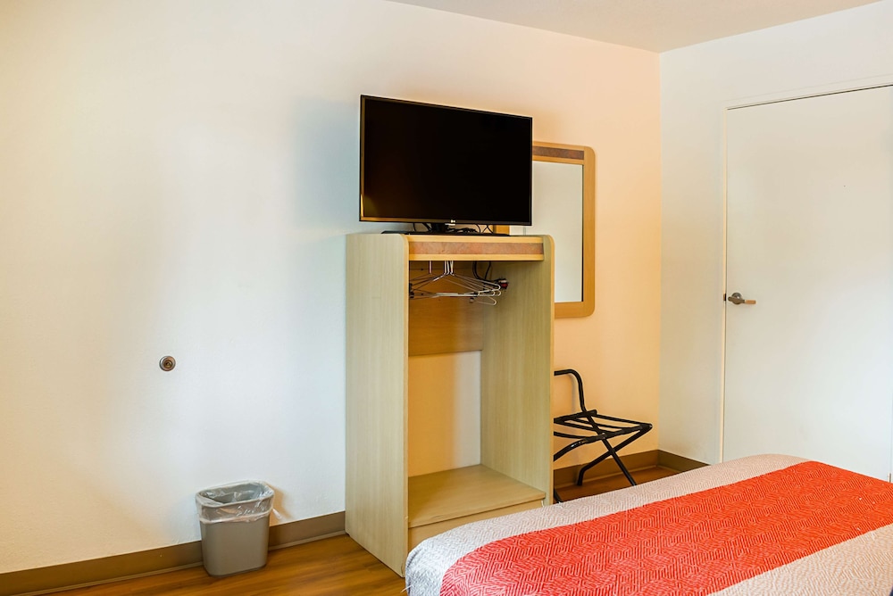 Standard Single Room, Accessible, Non Smoking photo 2