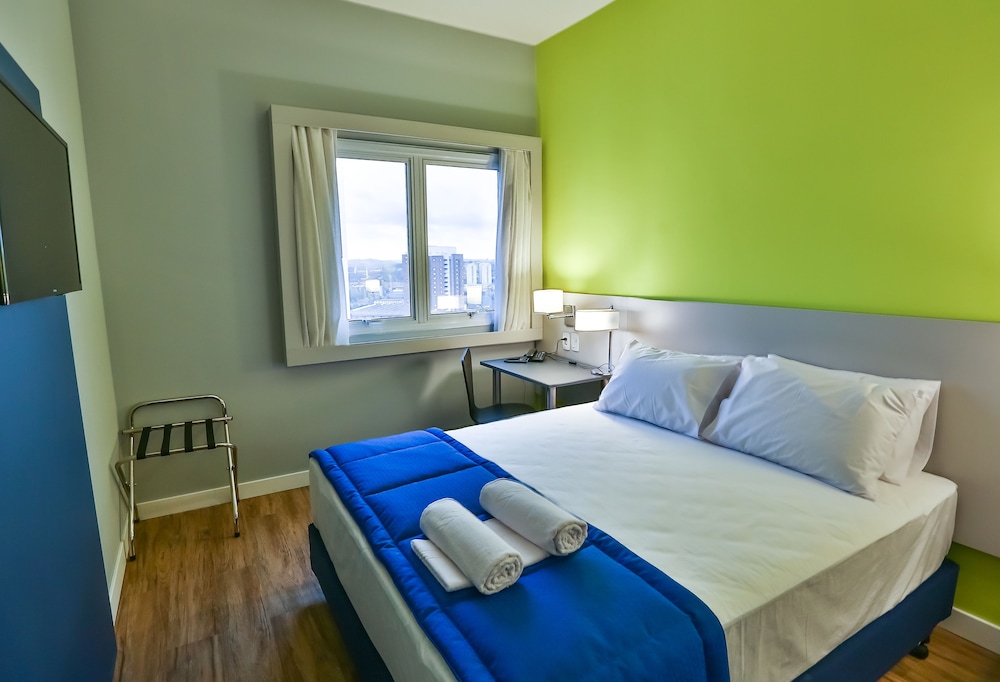 Standard Room, 1 Queen Bed
