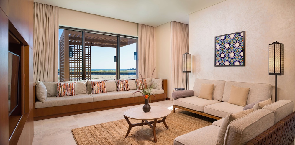 Villa, 1 King Bed (Pool) - Photo 2