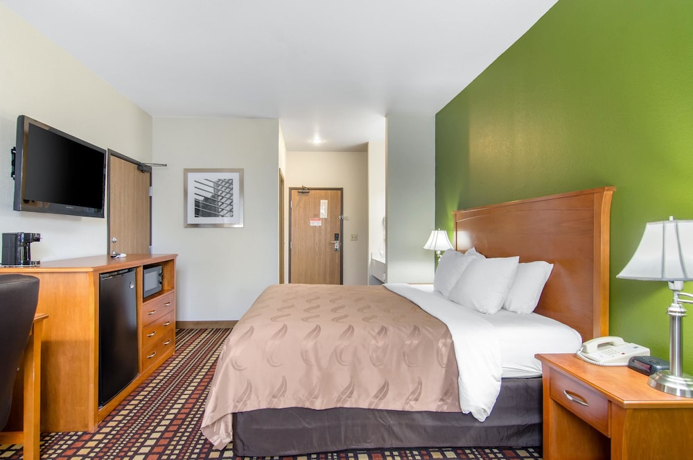 Room, 1 Queen Bed, Accessible, Non Smoking - Photo 5
