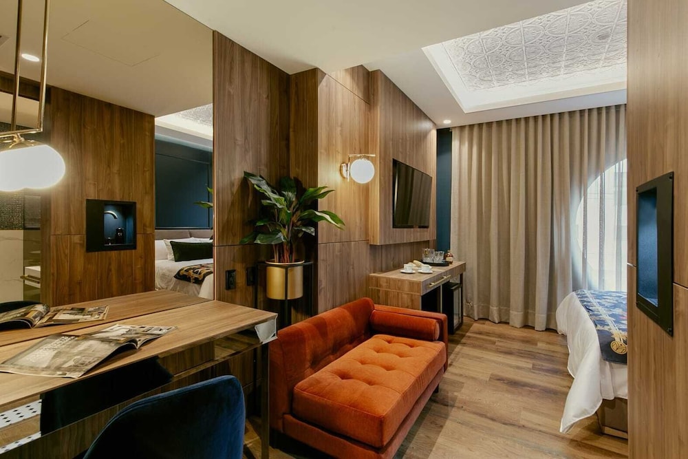 King Suite photo 3