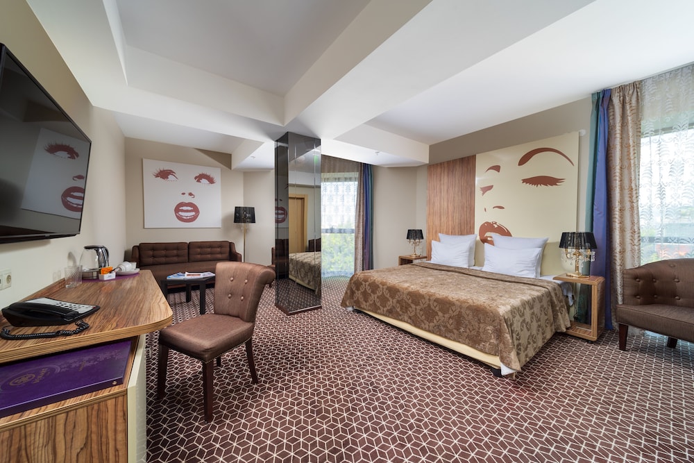 Premium Studio Double Room