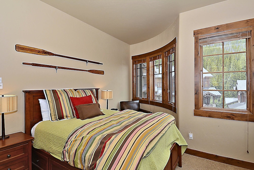 Luxury House, 4 Bedrooms photo 3
