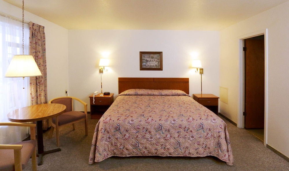 Basic Single Room, 1 Large Twin Bed photo 2