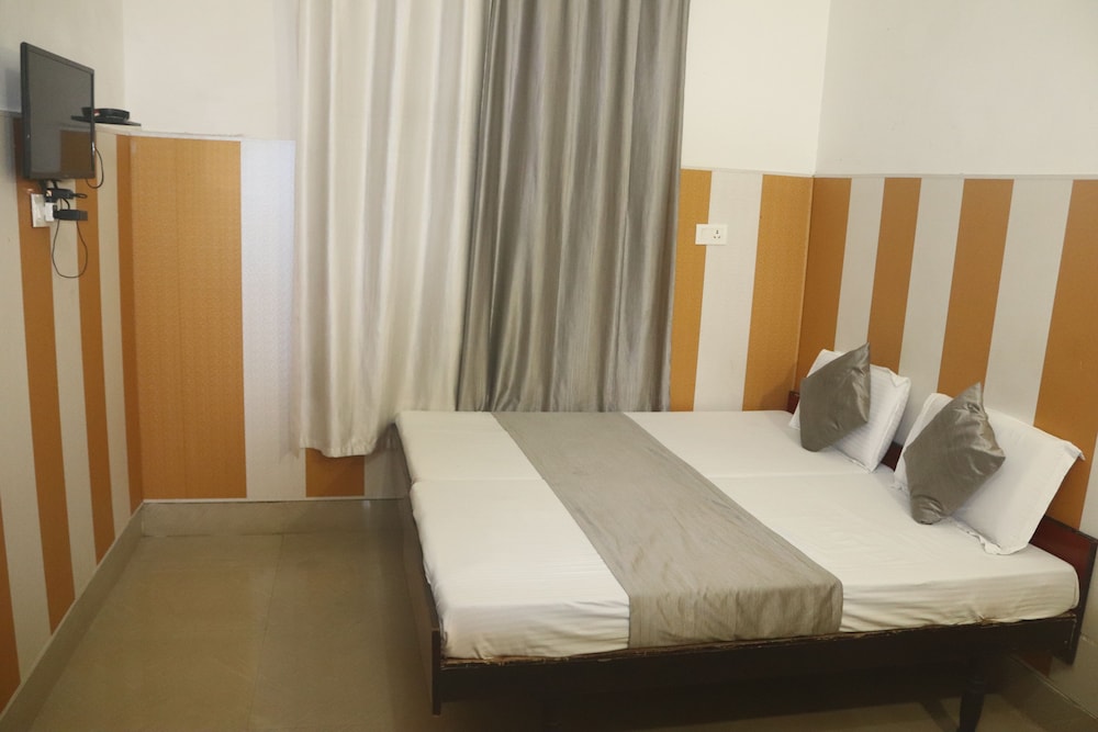 Economy Double Room photo 1