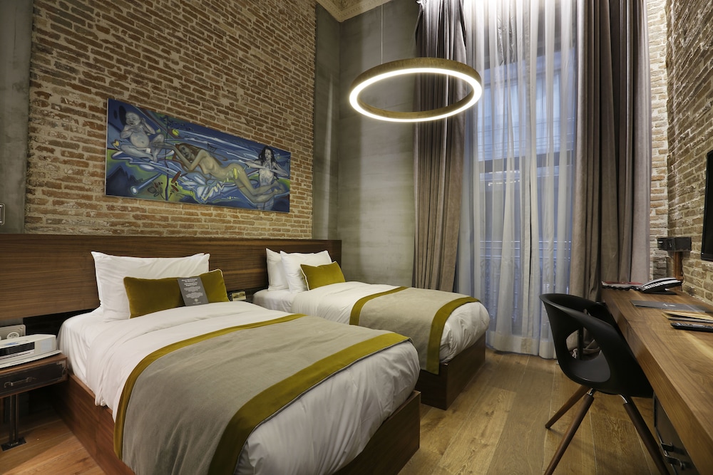 Standard Twin Room photo 3