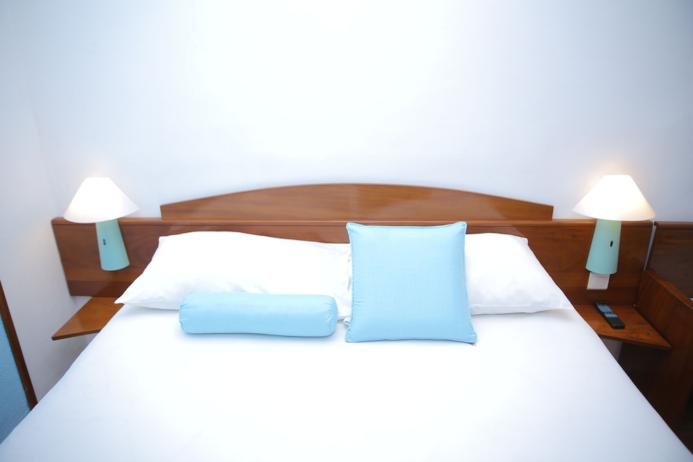 Double Room, Non Smoking, City View photo 3