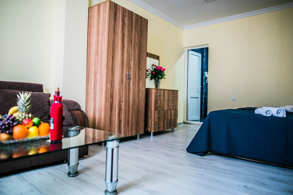 Comfort Apartment, 1 Bedroom, Courtyard View