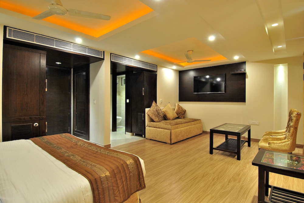 Double or Twin Room, City View