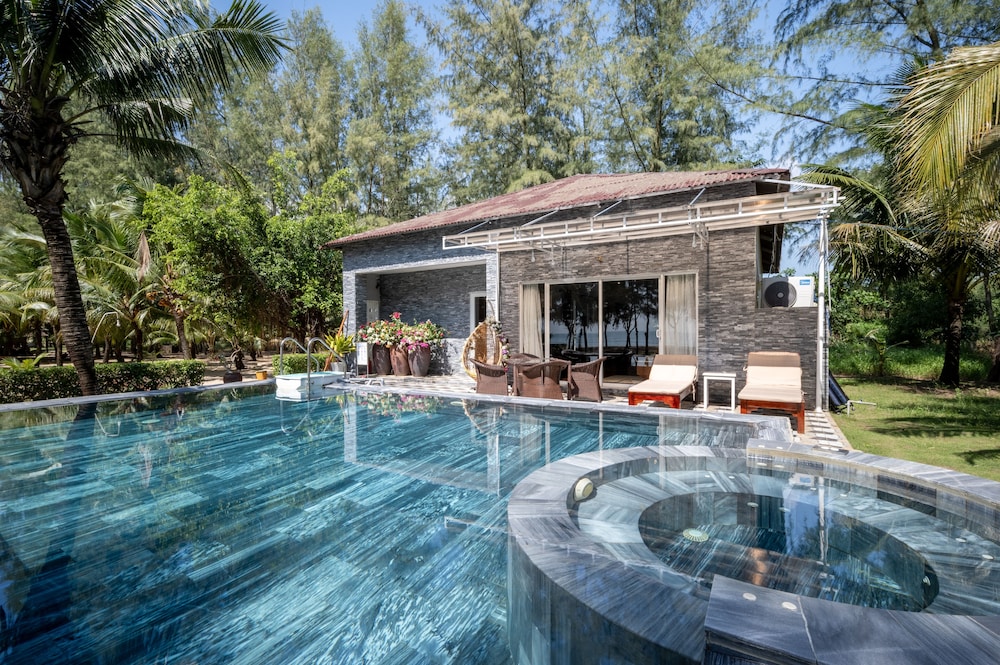 Family Villa, 2 Bedrooms, Pool View - Photo 6