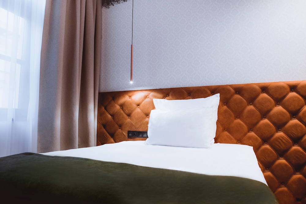 Premium Single Room
