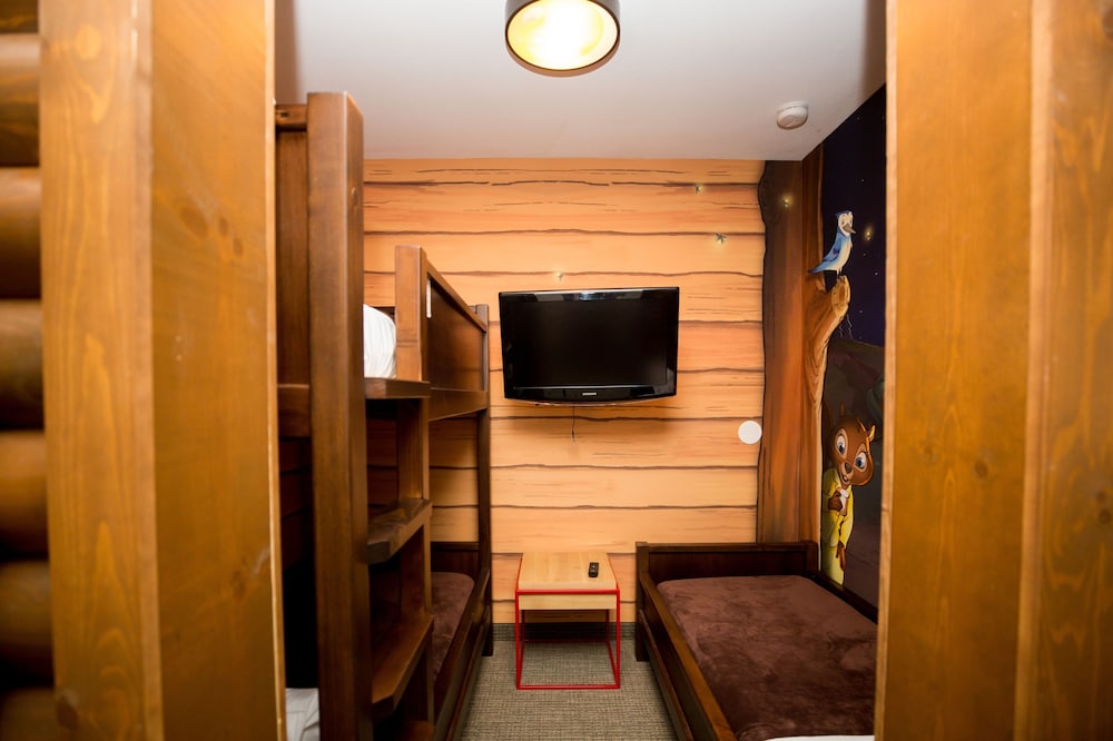 Junior Cabin Suite Balcony - Waterpark Included photo 1