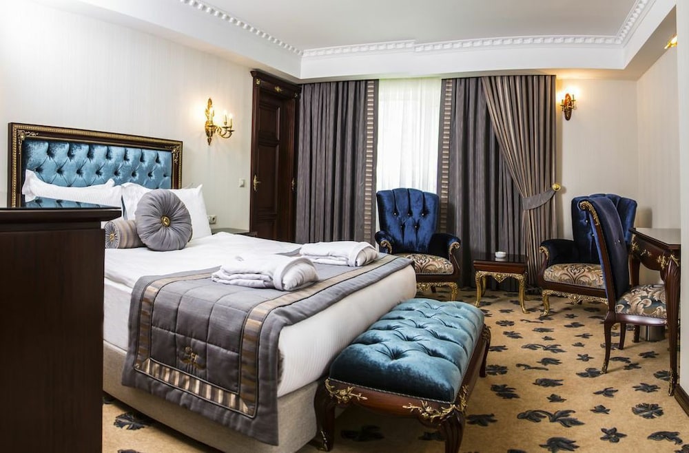 Grand Deluxe Double or Twin Room photo 1