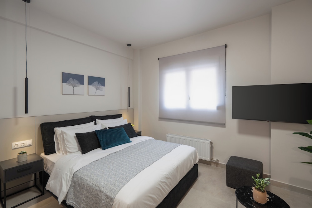 Deluxe Studio, Courtyard View
