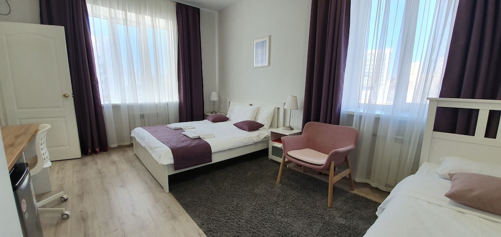 Standard Triple Room, Multiple Beds, Non Smoking photo 1