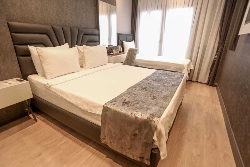 Deluxe Triple Room photo 1