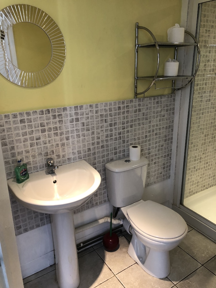 Family Room, Multiple Beds, Non Smoking, Ensuite - Photo 14