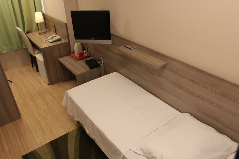 Single Room - Photo 1