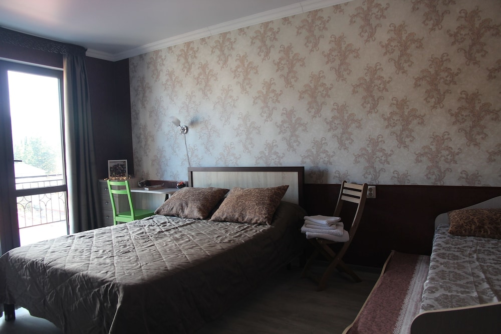 Quadruple Room, Mountain View photo 3