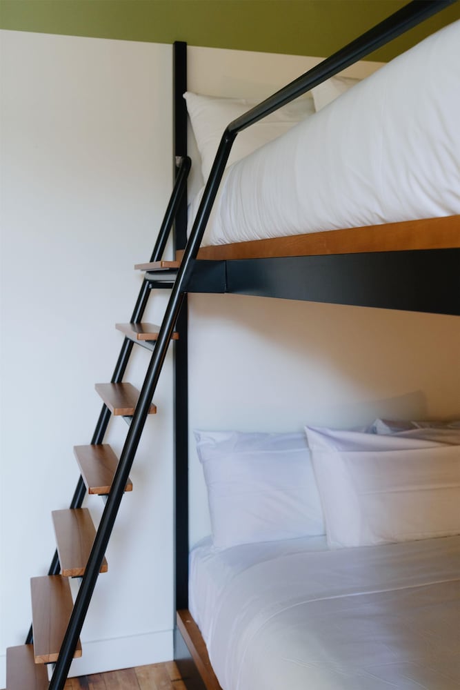 Room, Multiple Beds - Photo 1
