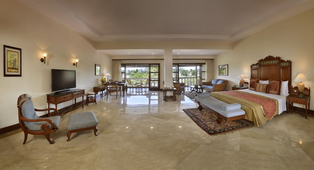 Luxury Suite - Photo 4