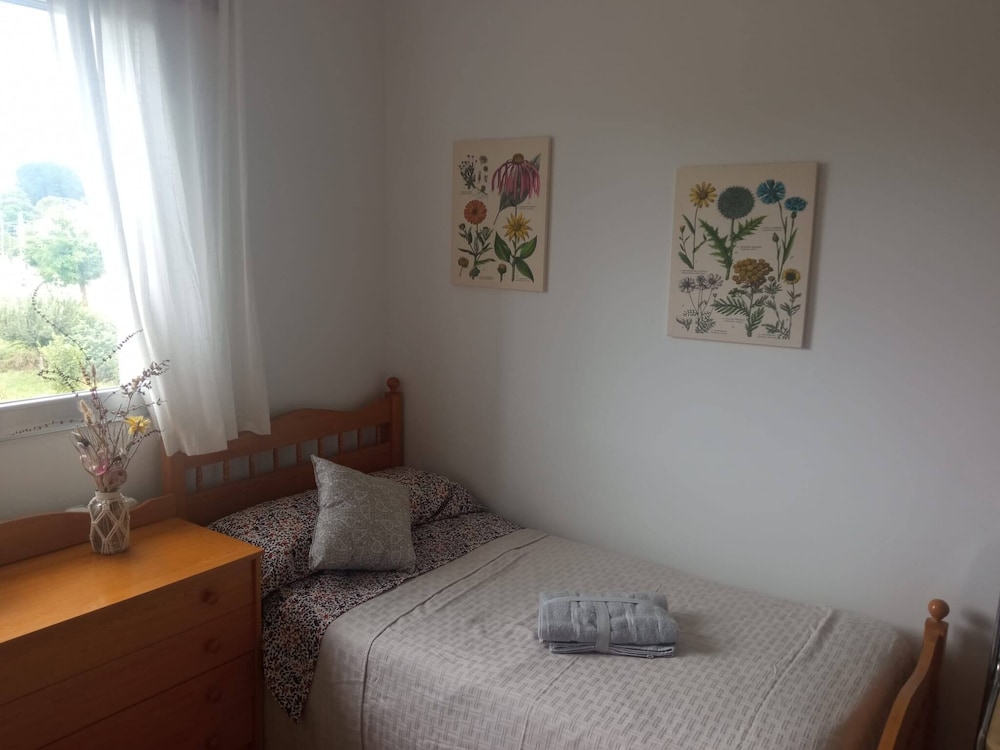 Apartamento, 3 Habitaciones, Balcón, Vista al Jardín