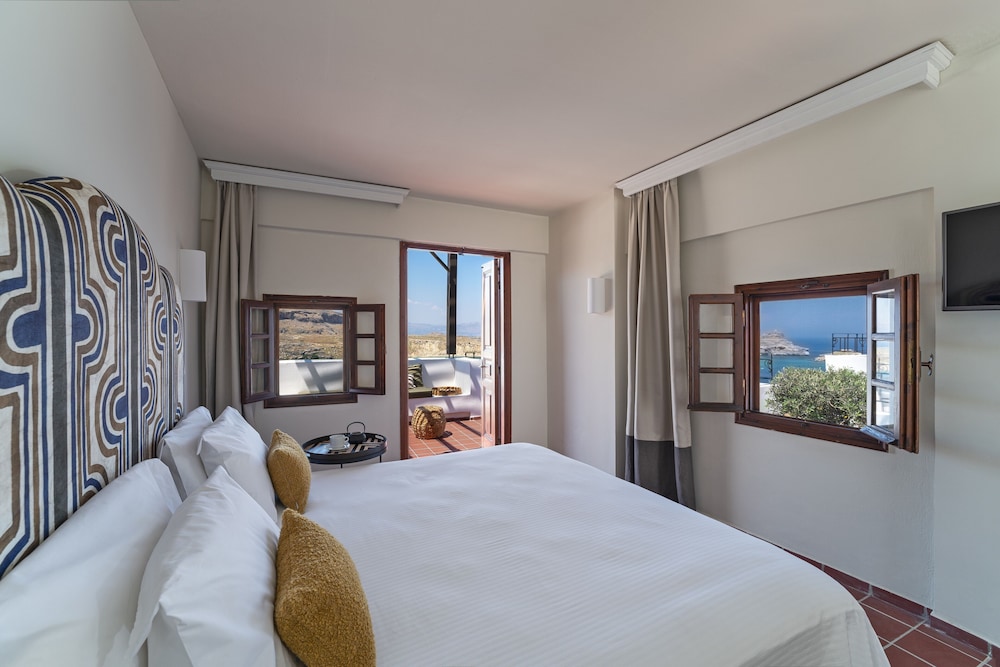 Honeymoon Studio Suite, 1 Queen Bed, Balcony, Sea View (private terrace)