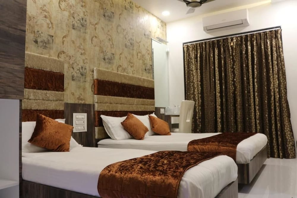 Superior Triple Room, Non Smoking, Private Bathroom