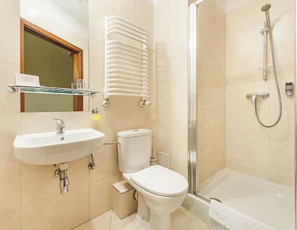 Standard Double Room - Photo 6