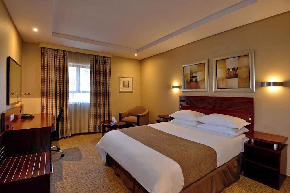 Room, 1 Double Bed With Sofa Bed, Smoking photo 1