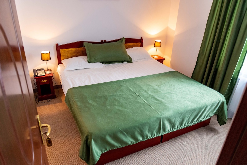 Classic Double or Twin Room - Photo 1