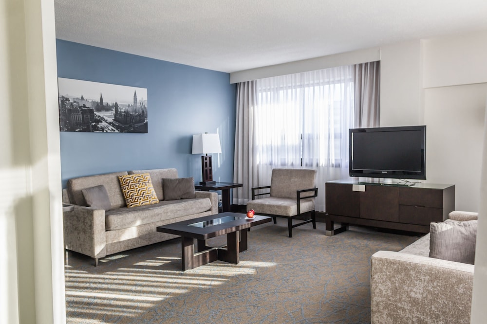 Executive Suite, 1 King Bed with Sofa bed - Photo 6