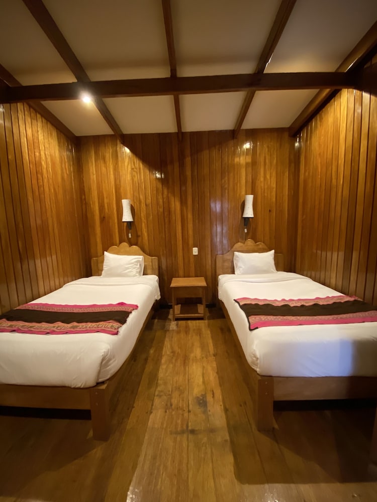 Twin Room, 2 Twin Beds, Private Bathroom photo 1