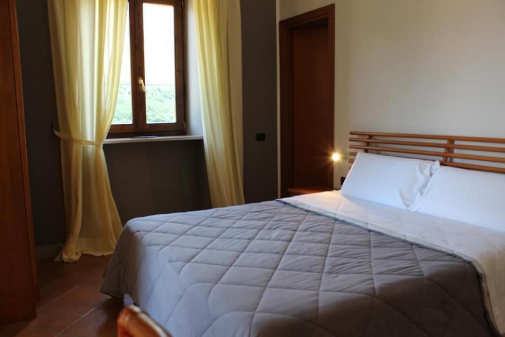 Double Room - Photo 4