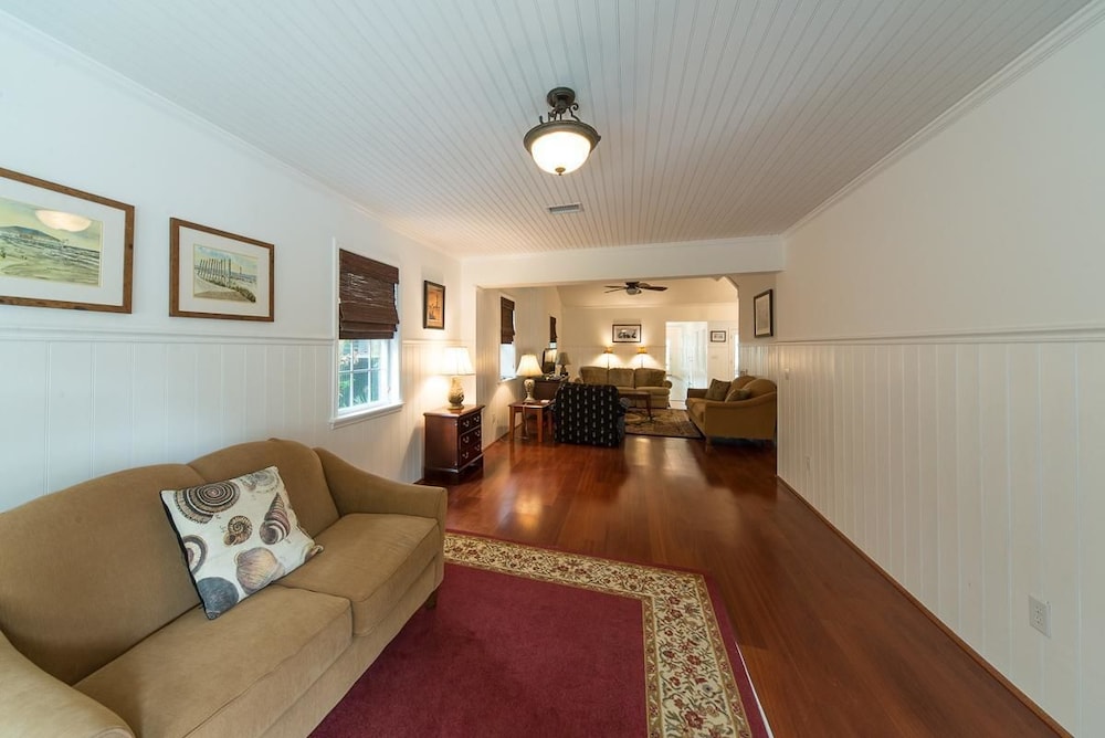 Family House, 4 Bedrooms, River View photo 2
