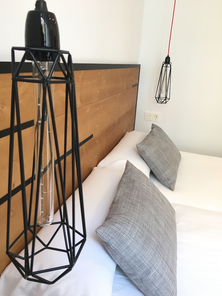 Superior Double Room, City View, Beachside photo 3