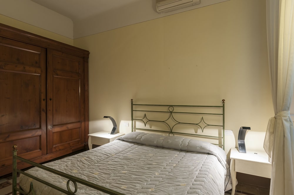 Romantic Apartment, Annex Building (via Buia 32 1st Floor) photo 2