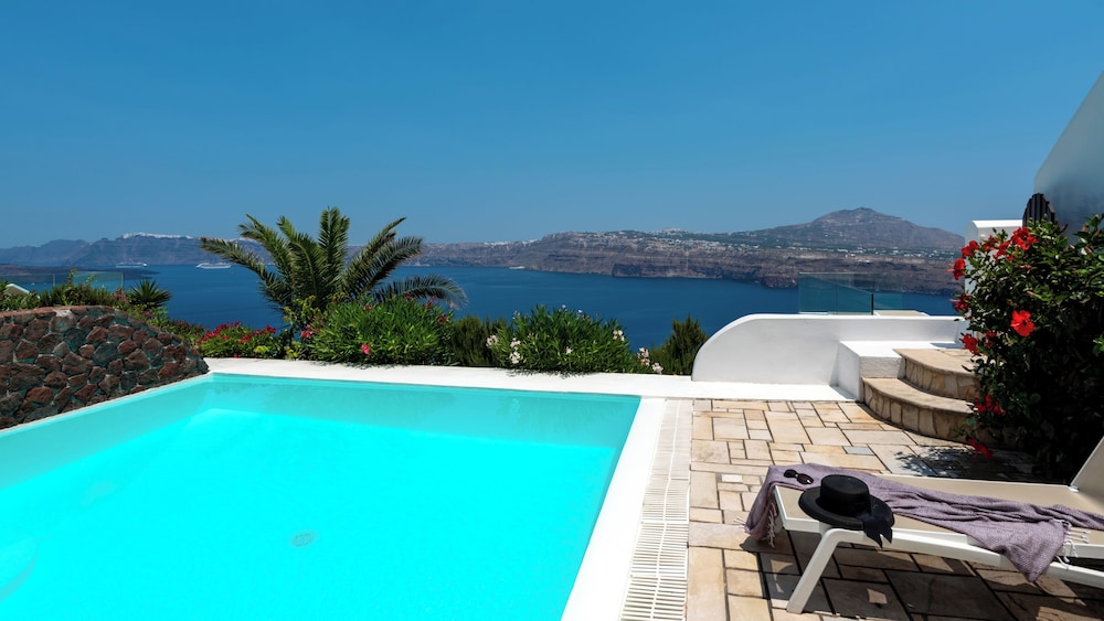 Superior Suite, Private Pool - Photo 10