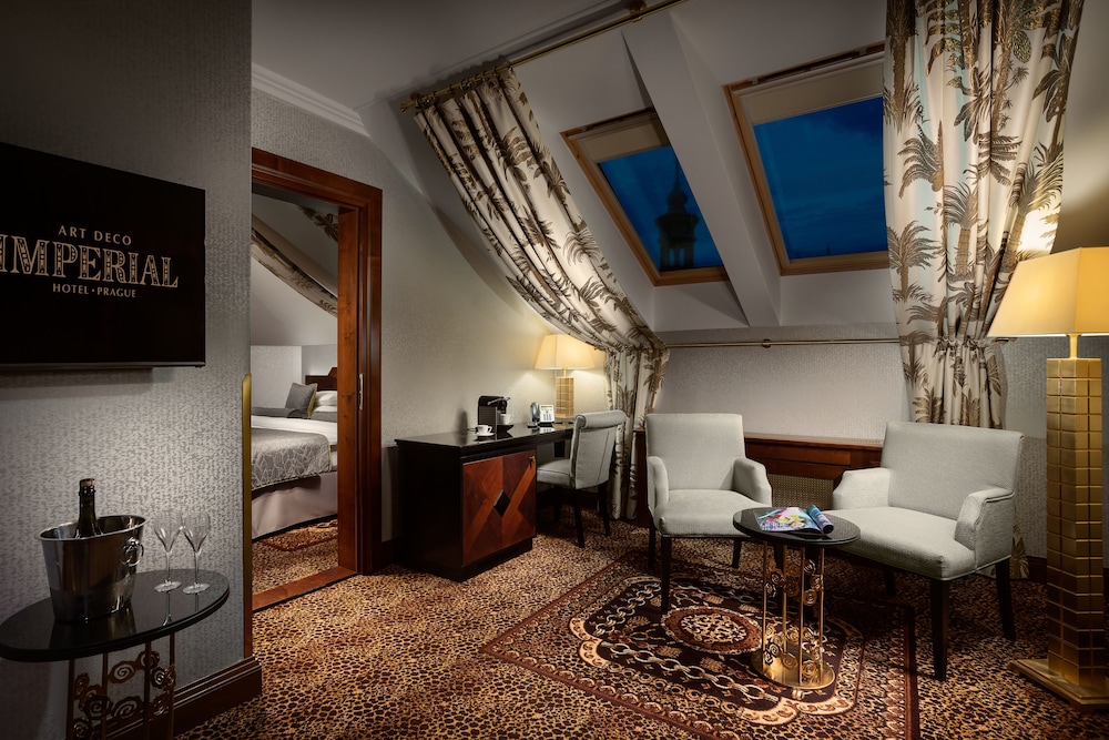 Imperial suite