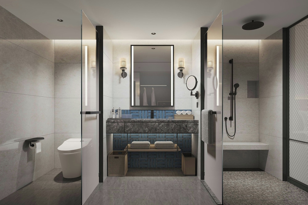 Superior Room, 1 King Bed with Sofa bed, City View