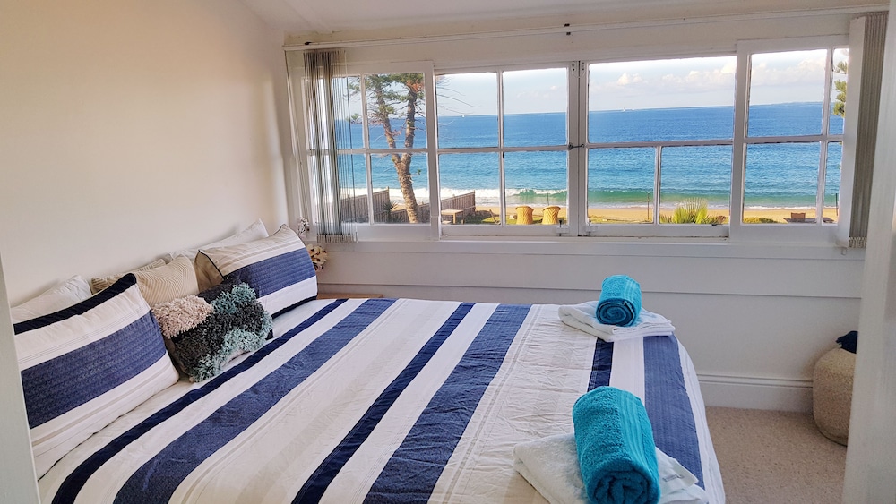 Executive Apartment, 2 Bedrooms, Beach View, Beachfront (Apartment 8) photo 2