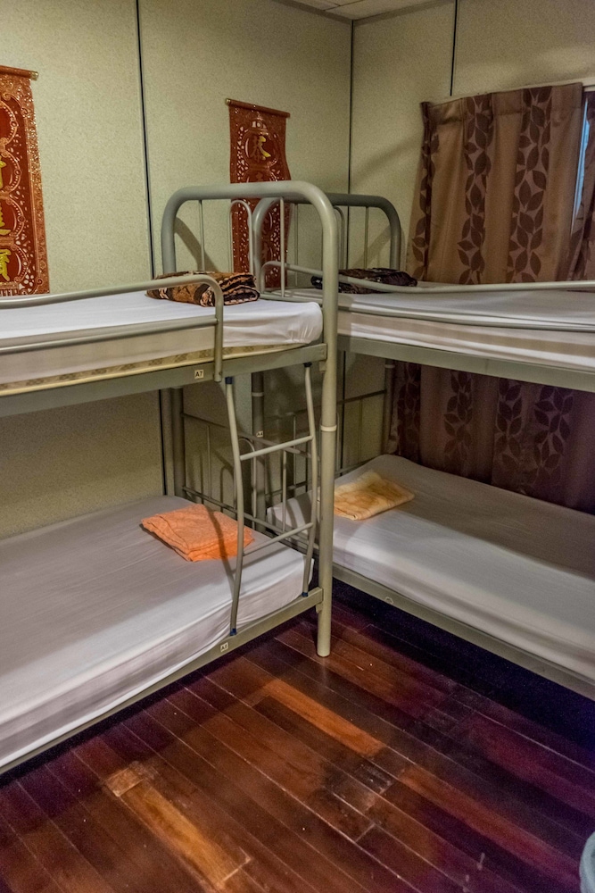 1 Bed Mix Dorm, Shared Bathroom, Fan Only (10 bedded) photo 3