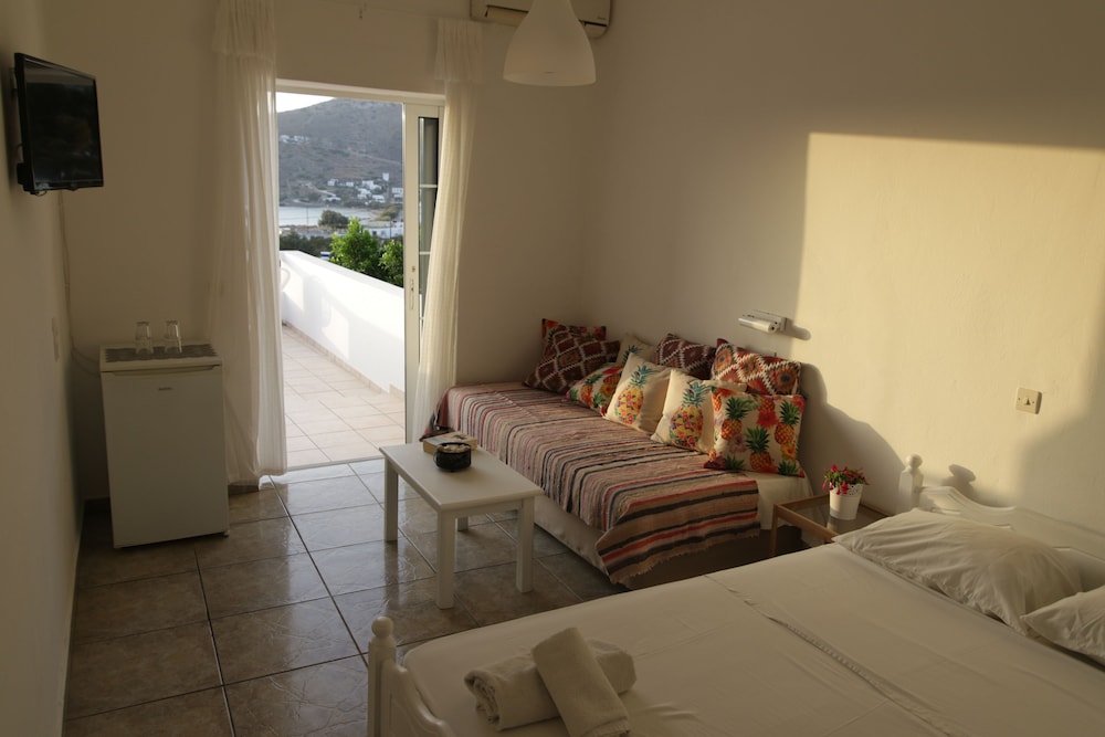 Triple Room, Sea View photo 2