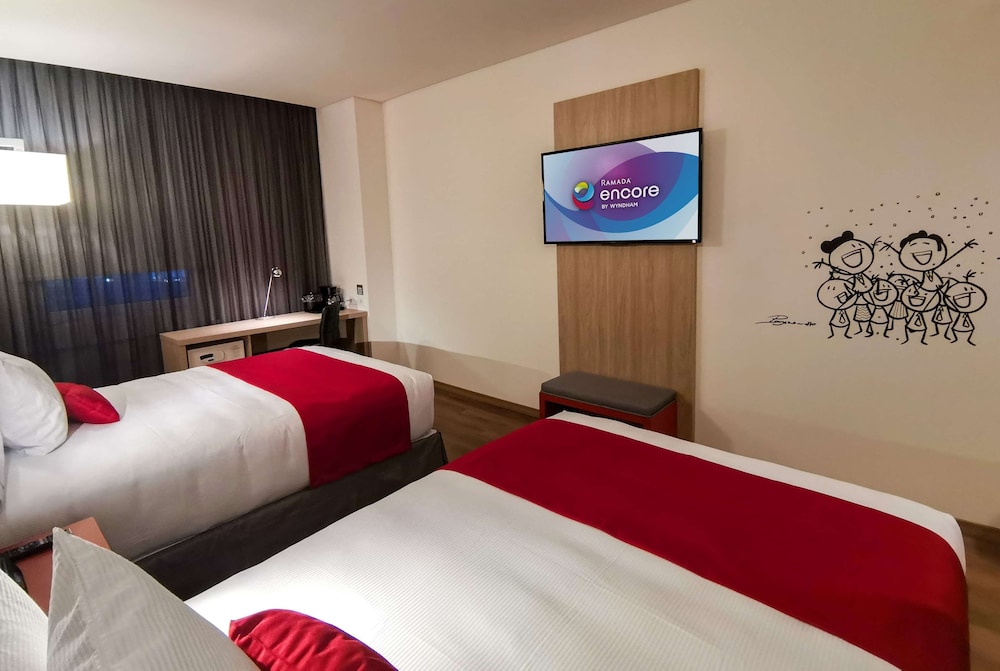 Room, 2 Double Beds, Non Smoking - Photo 2